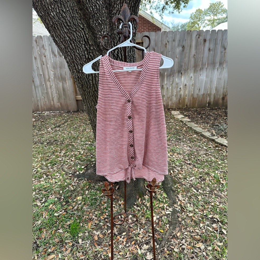 Rose + Olive size medium red and white Striped Button-Down With Tie